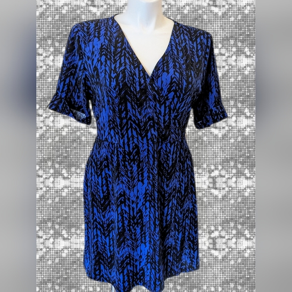 Blue and black dress - Picture 1 of 3